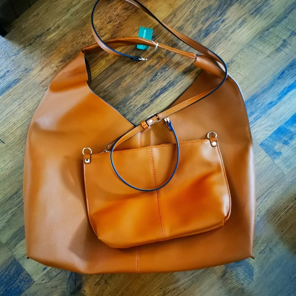 Simon's NWT faux pebbled leather tote and purse
